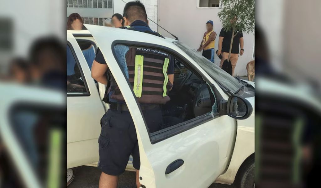 Encerraron al bebé en la camioneta para irse a bailar: La policía lo rescató y la madre apareció borracha 