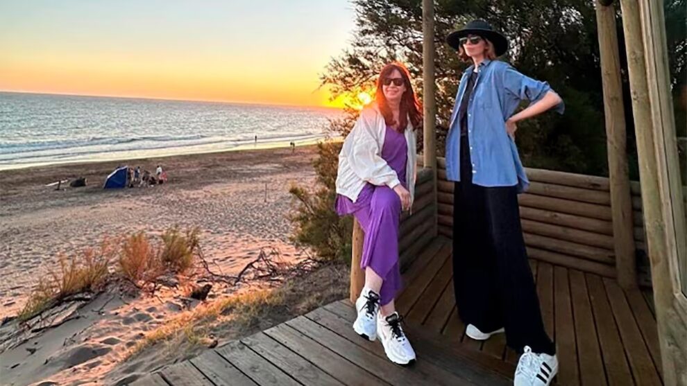 Ni Punta del Este, ni Brasil: Cristina Kirchner eligió la costa argentina para descansar con Florencia y Helena