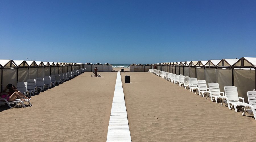 Piden hasta 130 MIL por día par alquilar una carpa en Mar del Plata 