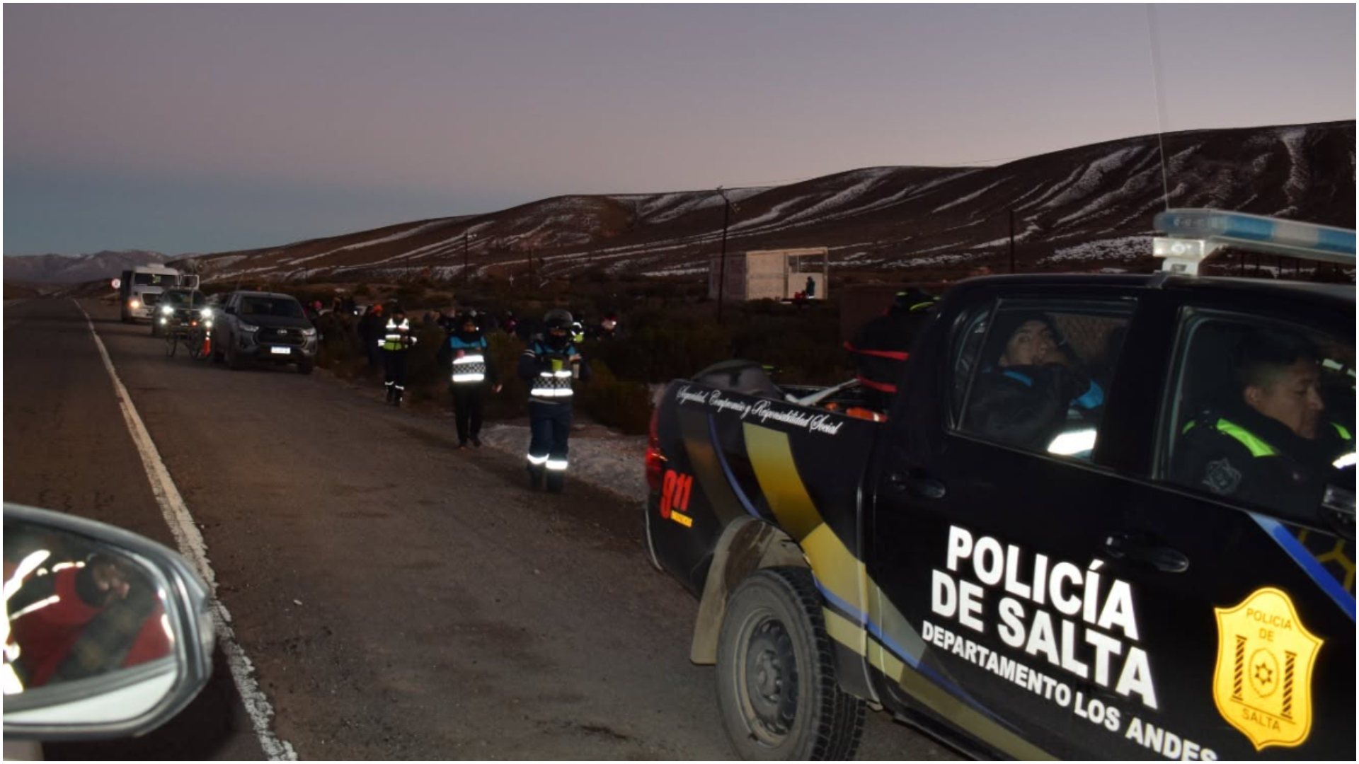 Peregrinos de la puna empezaron a caminar rumbo a Salta: llevan tres días en ruta