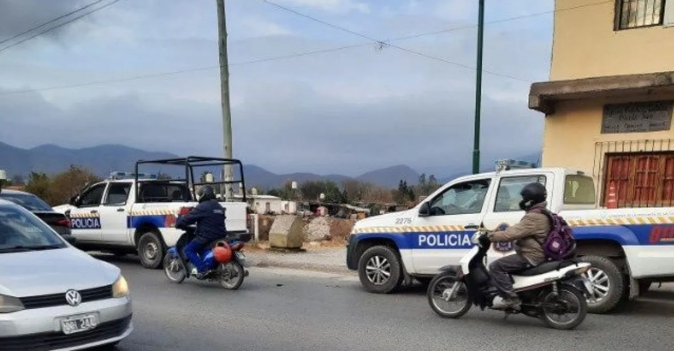 Le quisieron robar en el puente de Ceferino, se defendió y la policía lo metió preso