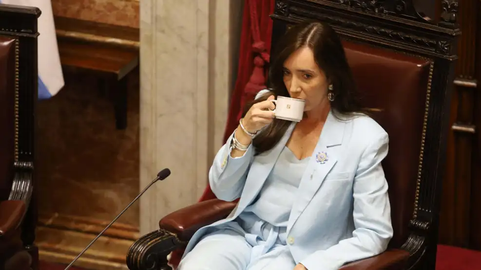 A la vicepresidente no le alcanza el sueldo: “Me pagan dos chirolas”