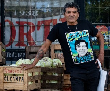 EL ADIÓS AL ROÑA CASTRO, EL CAMPEÓN QUE PASÓ DE PONER UNA OLLA POPULAR EN UN GIMNASIO A UNA RED DE COMEDORES 